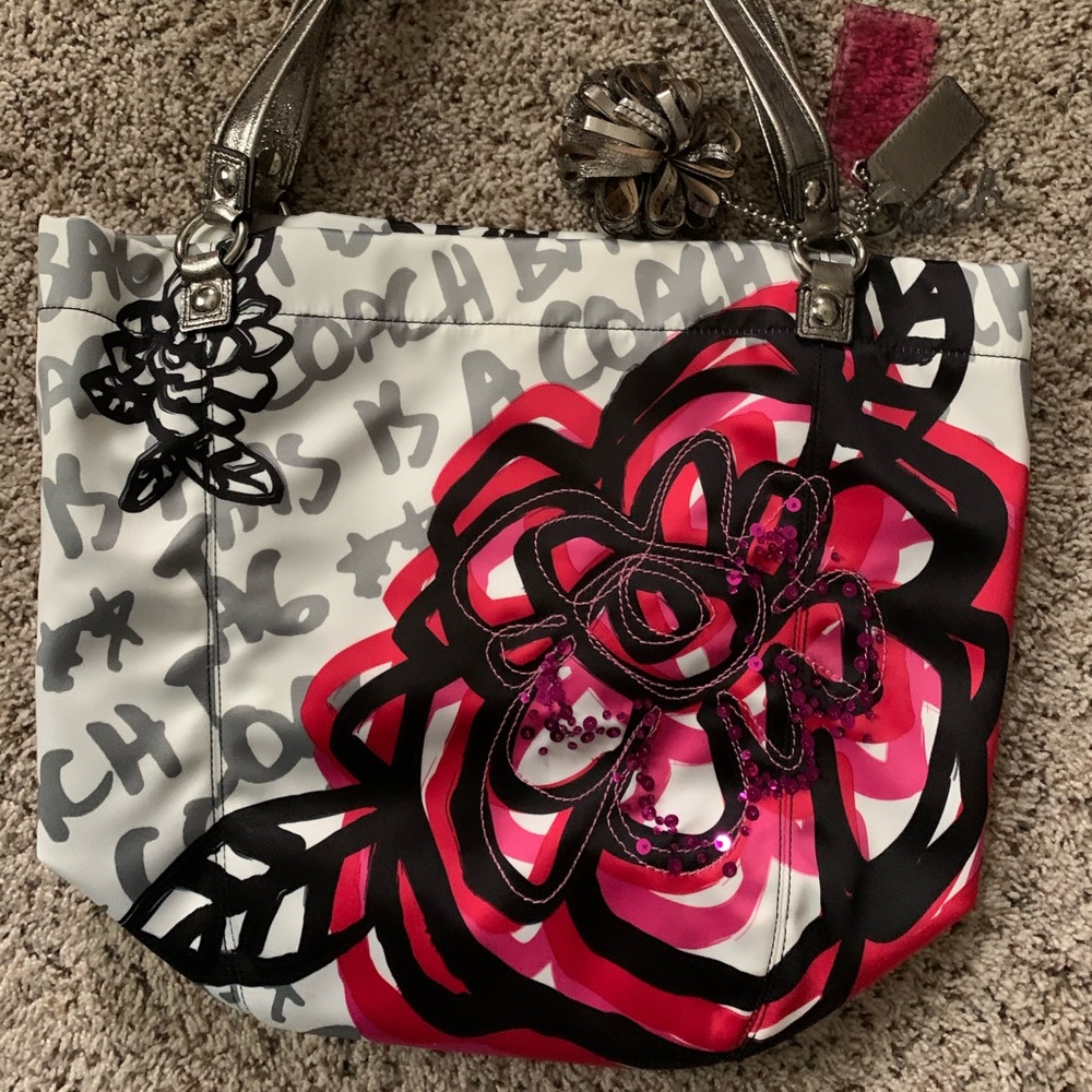 Coach Poppy Floral Graffiti Bella tote 14735